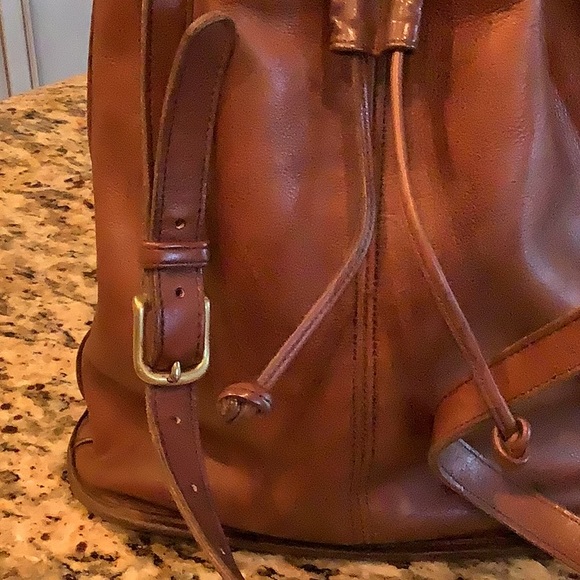 Gorgeous Vintage Coach Bucket Bag 💛💛 - Picture 4 of 10